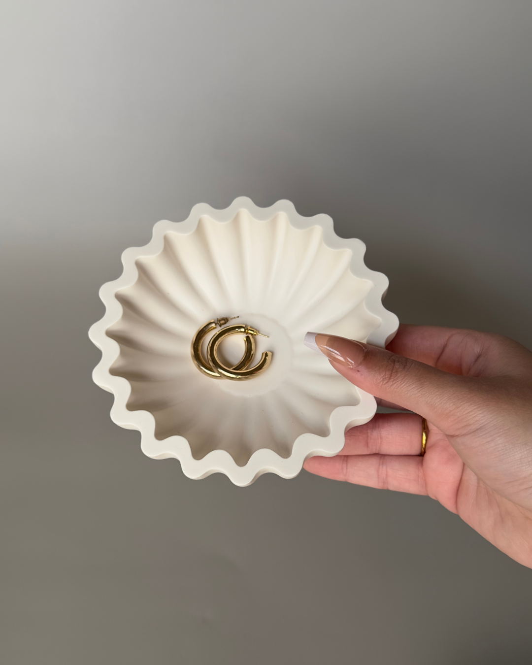 Ruffle Dish
