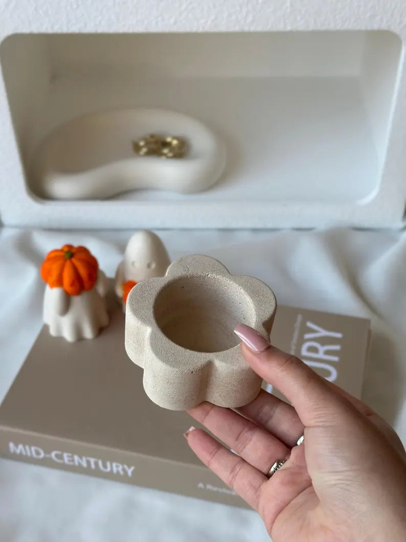 Flower Tealight Candle Holder