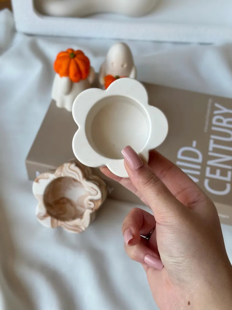 Flower Tealight Candle Holder