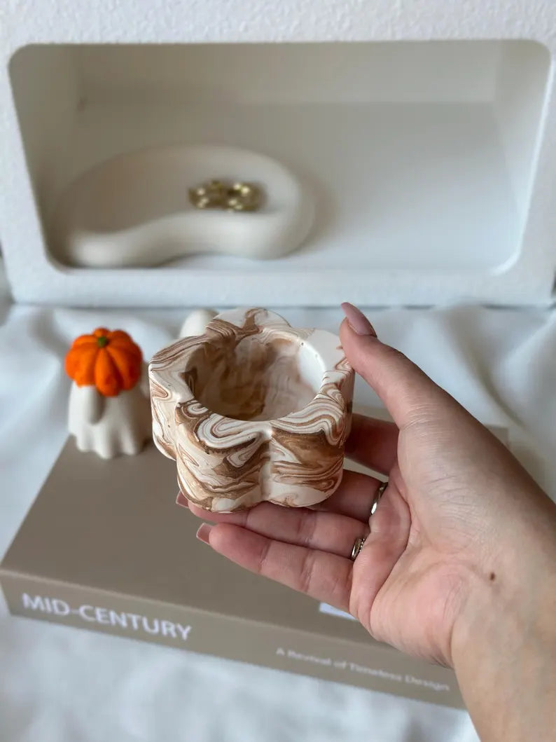 Flower Tealight Candle Holder