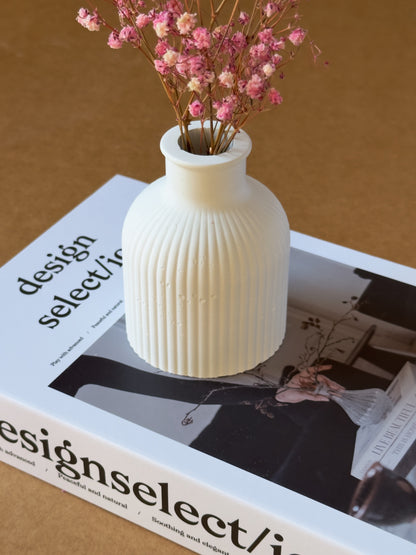 Ribbed vase