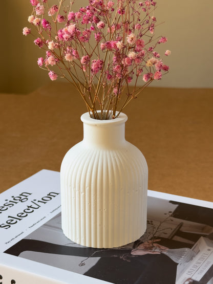 Ribbed vase